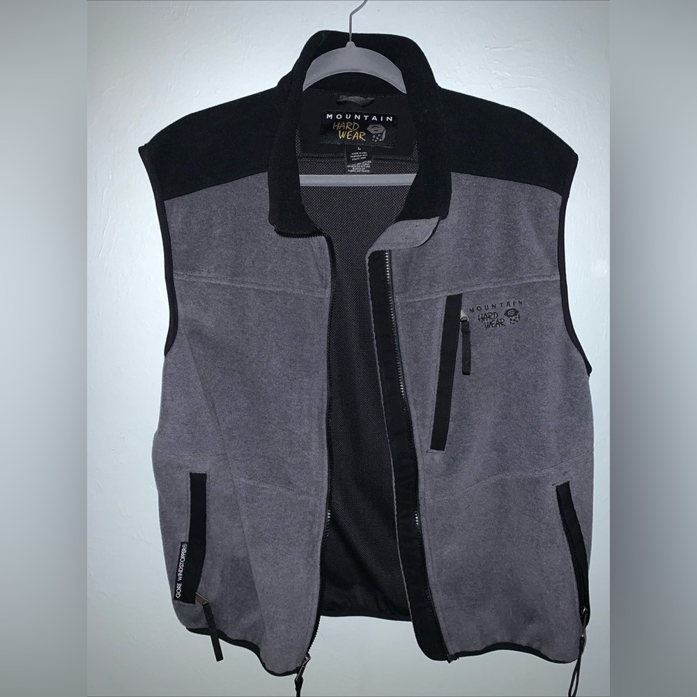 Mountain Hardwear Men’s Gore Windstopper Vest